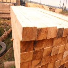 重慶建筑木方廠家 樟子松、白松口料木方條 多種規(guī)格可做
